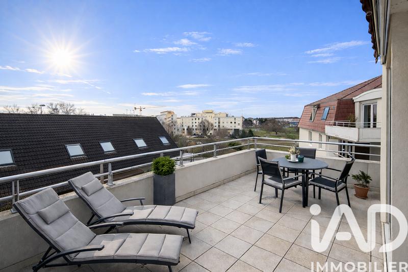 Appartement - 102 m² - 4 pièces