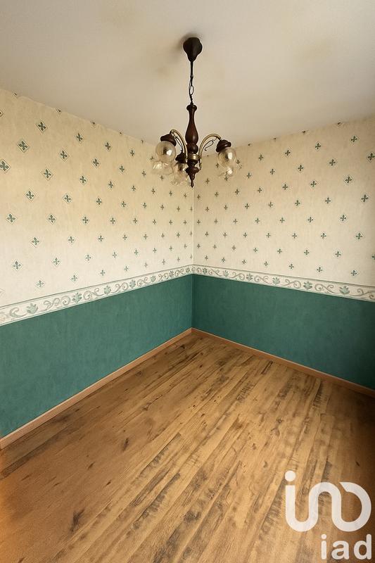 Maison - 135 m² - 9 pièces