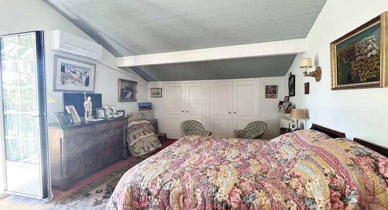 Maison - 192 m² - 6 pièces