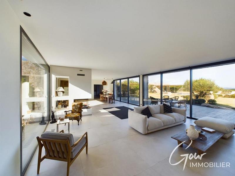 Villa - 370 m² - 7 pièces