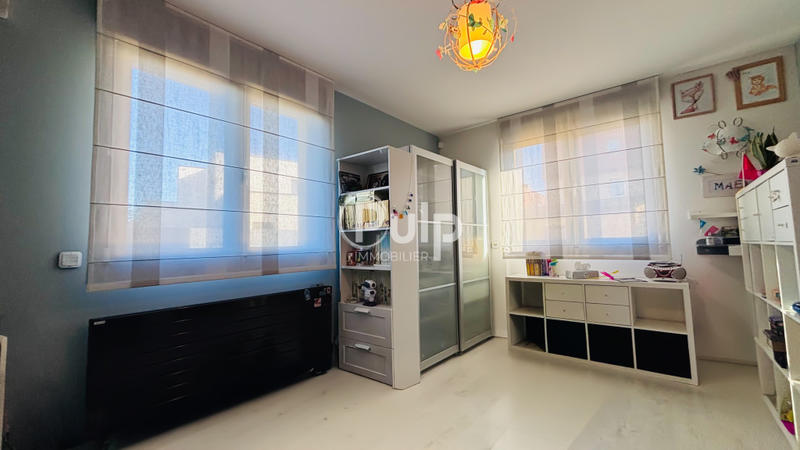 Villa - 197 m² - 6 pièces