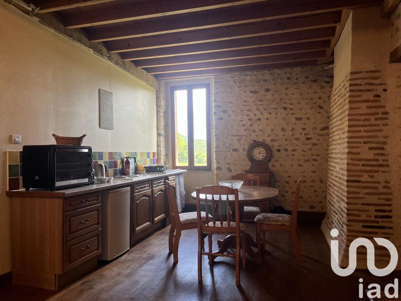 Maison - 410 m² - 12 pièces