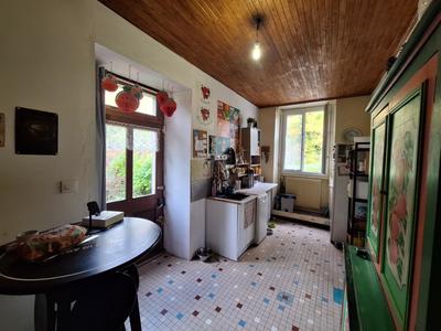 Maison - 97 m² - 3 pièces