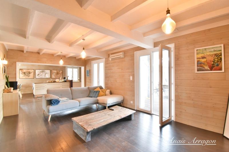 Propriété - 250 m² - 9 pièces