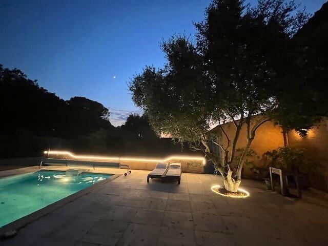 Propriété - 269 m² - 11 pièces