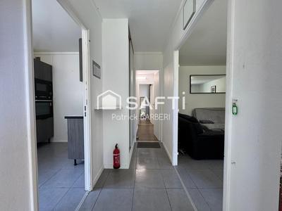 Appartement - 98 m² - 6 pièces
