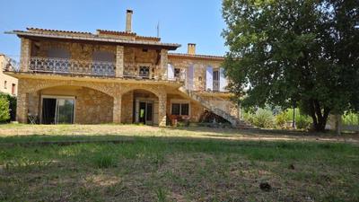 Maison - 368 m² - 12 pièces