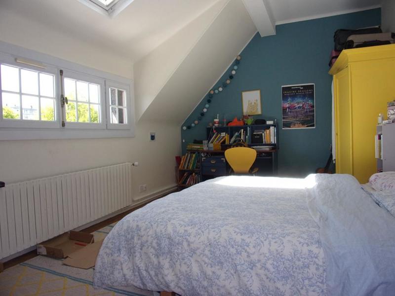 Maison - 202 m² - 7 pièces