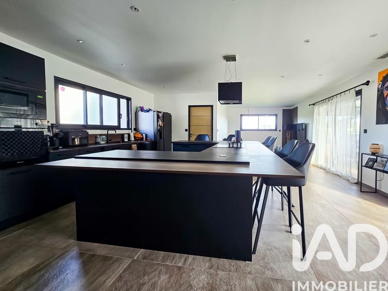 Maison - 130 m² - 5 pièces