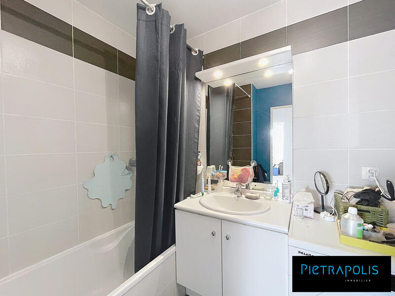 Appartement - 79 m² - 4 pièces