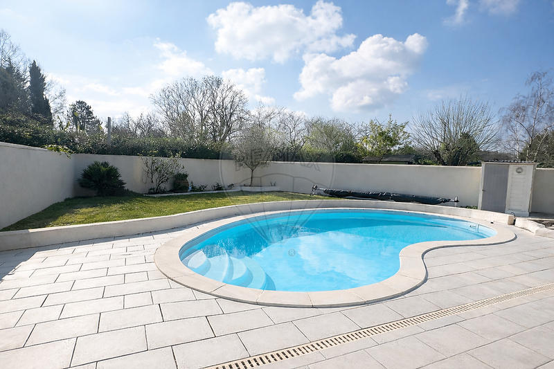 Maison - 97 m² - 4 pièces