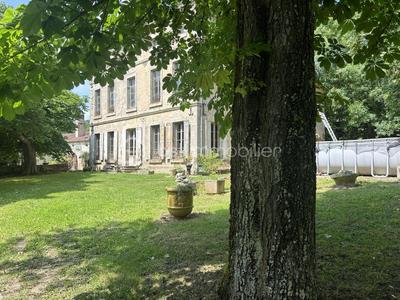 Maison de maîtres - 800 m² - 10 pièces