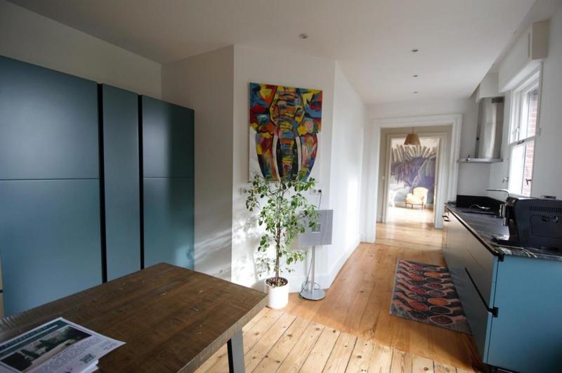 Demeure - 300 m² - 9 pièces