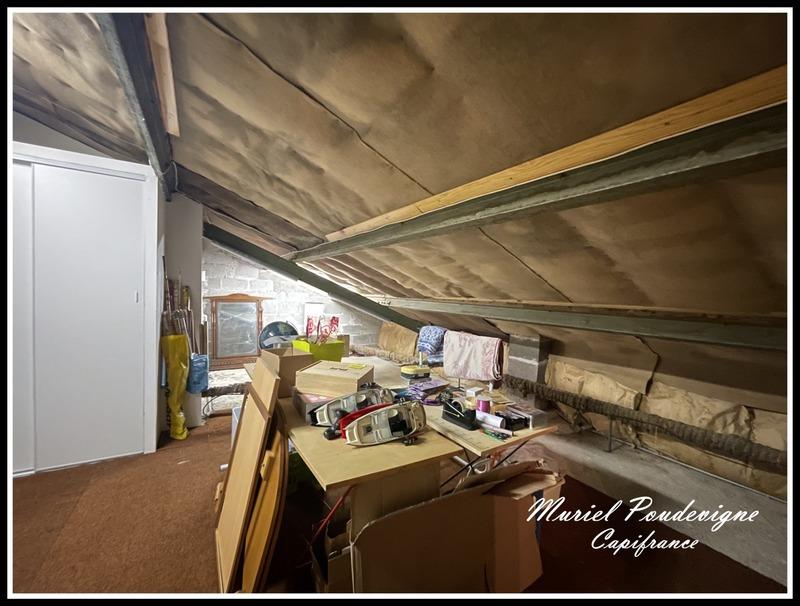 Maison - 212 m² - 8 pièces