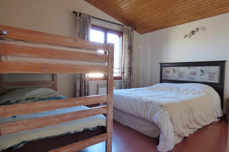 Maison - 176 m² - 9 pièces