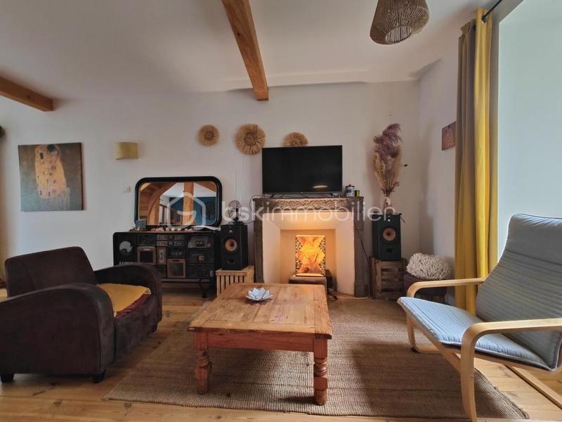 Maison - 150 m² - 7 pièces