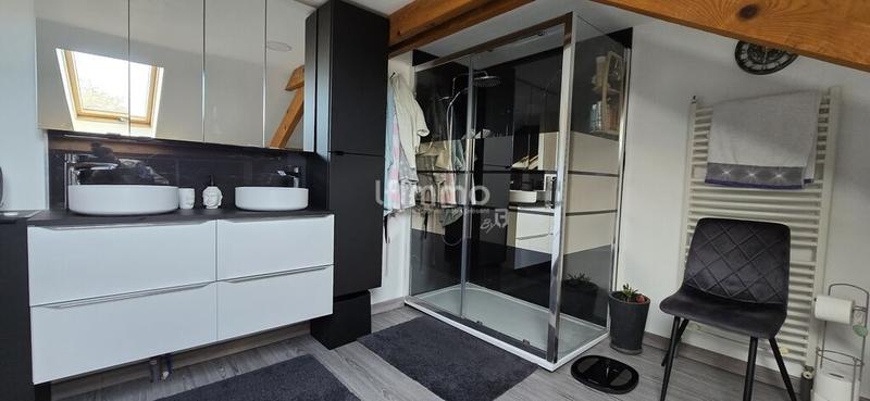 Maison - 232 m² - 6 pièces