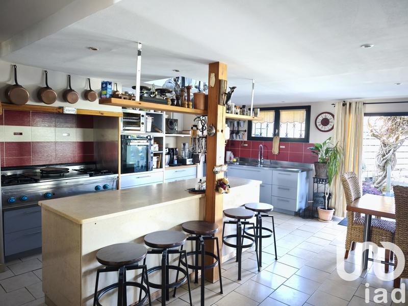 Maison - 245 m² - 7 pièces