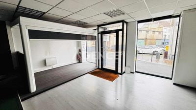 Local commercial - 115 m²