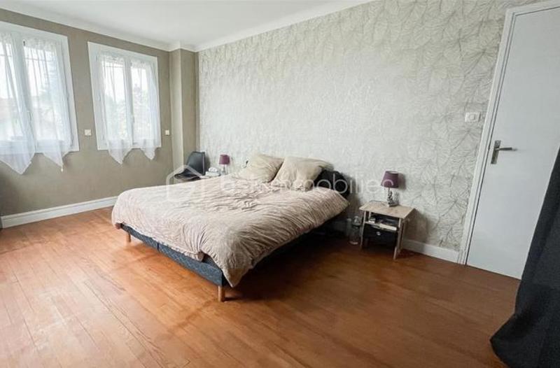 Maison - 188 m² - 7 pièces