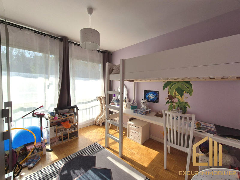 Appartement - 98 m² - 5 pièces