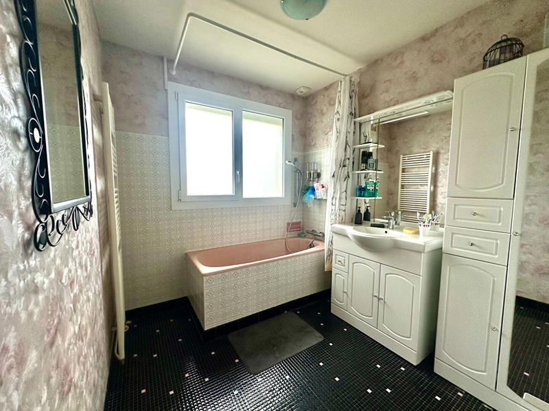 Maison - 106 m² - 5 pièces