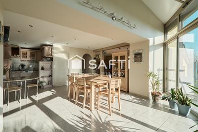 Maison - 120 m² - 6 pièces