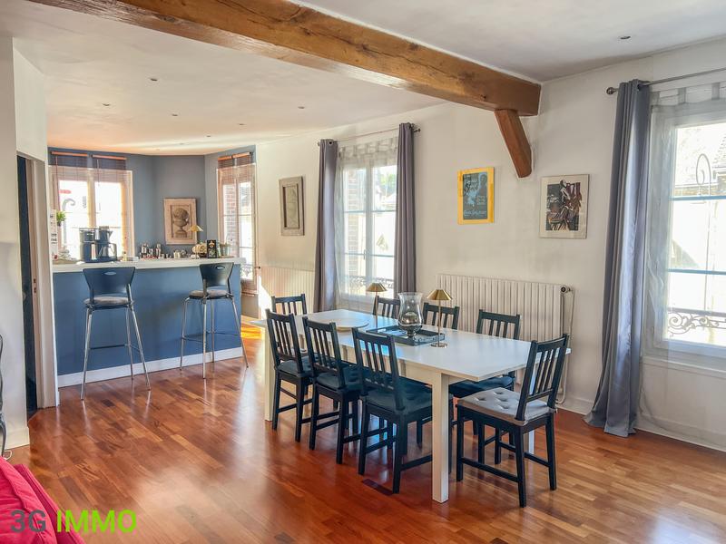 Loft - 98 m² - 4 pièces