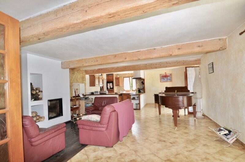 Maison - 143 m² - 5 pièces