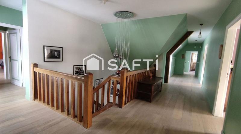 Maison - 355 m² - 18 pièces