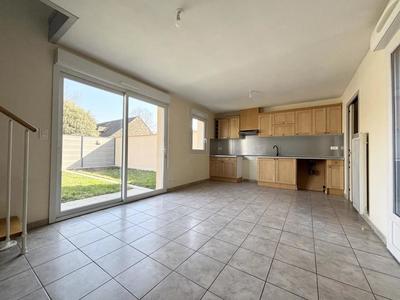 Maison de ville - 70 m² - 4 pièces