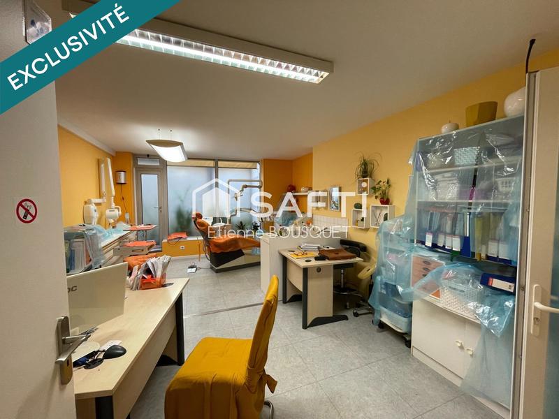 Local commercial - 97 m² - 4 pièces