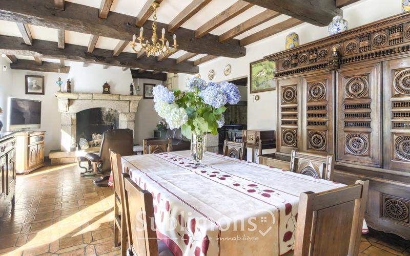 Maison - 283 m² - 9 pièces