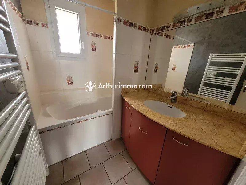 Maison - 80 m² - 5 pièces