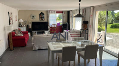 Maison - 171 m² - 8 pièces