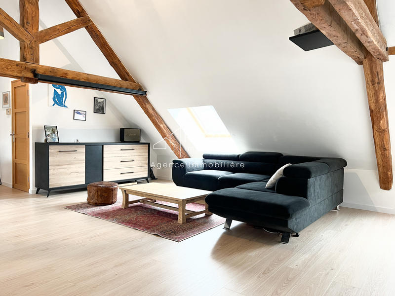 Appartement - 125 m² - 6 pièces