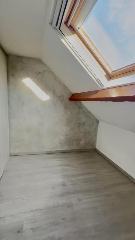 Maison - 91 m² - 5 pièces