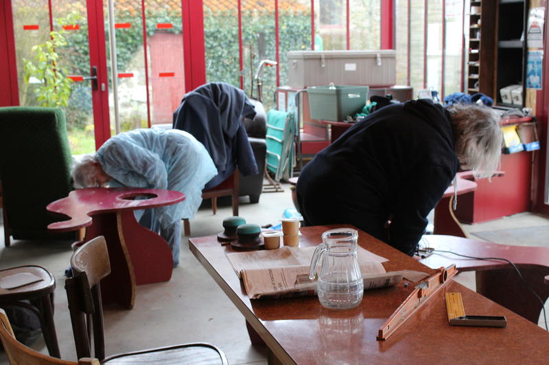 Chantier de bénévoles ménage au nombril