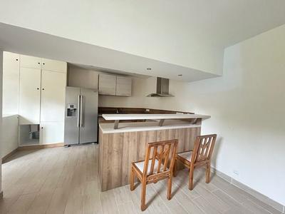 Maison - 100 m² - 6 pièces