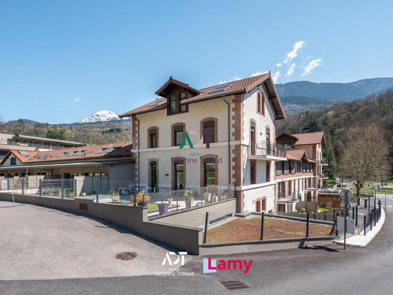 Appartement - 110 m² - 5 pièces