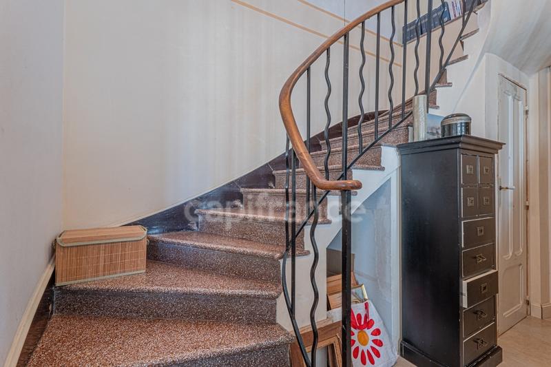 Demeure - 170 m² - 7 pièces