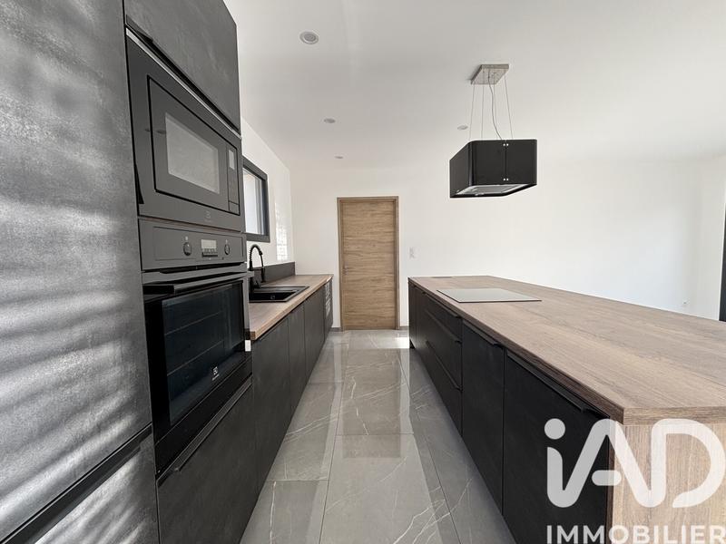 Maison - 131 m² - 5 pièces