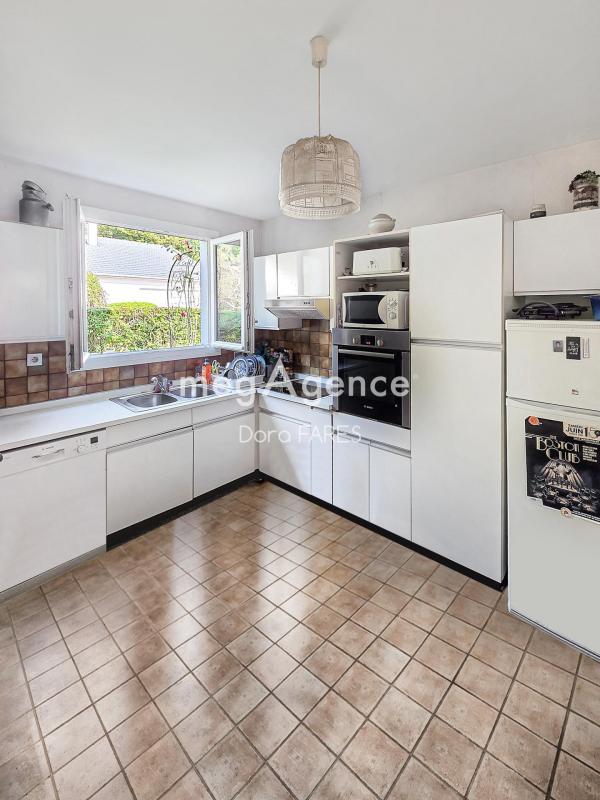 Maison - 141 m² - 6 pièces