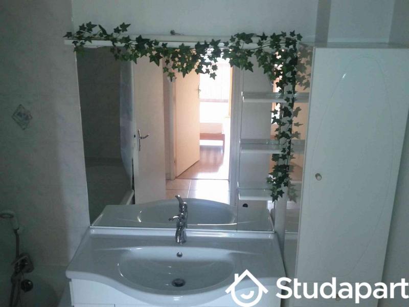 Chambre - 8 m² - 1 pièce