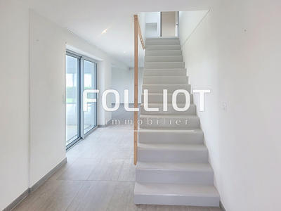 Maison - 143 m² - 5 pièces