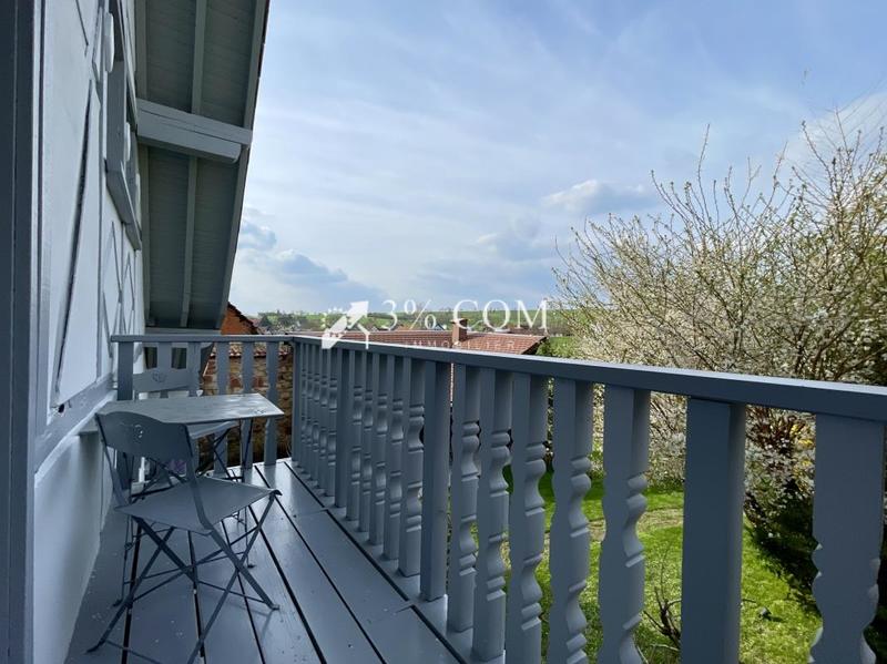 Demeure - 169 m² - 8 pièces