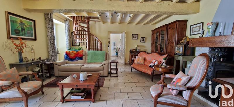 Maison - 204 m² - 9 pièces