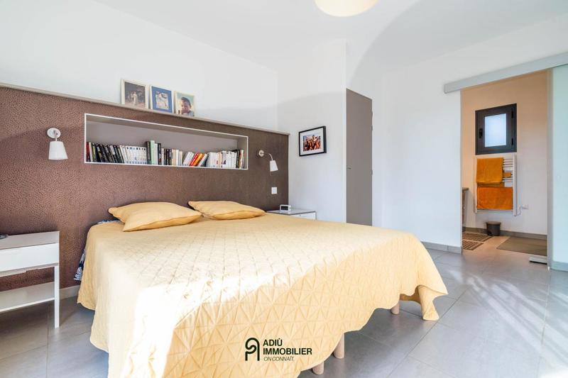 Maison - 136 m² - 4 pièces