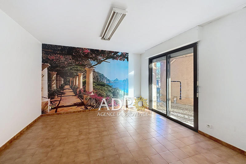 Local commercial - 77 m²