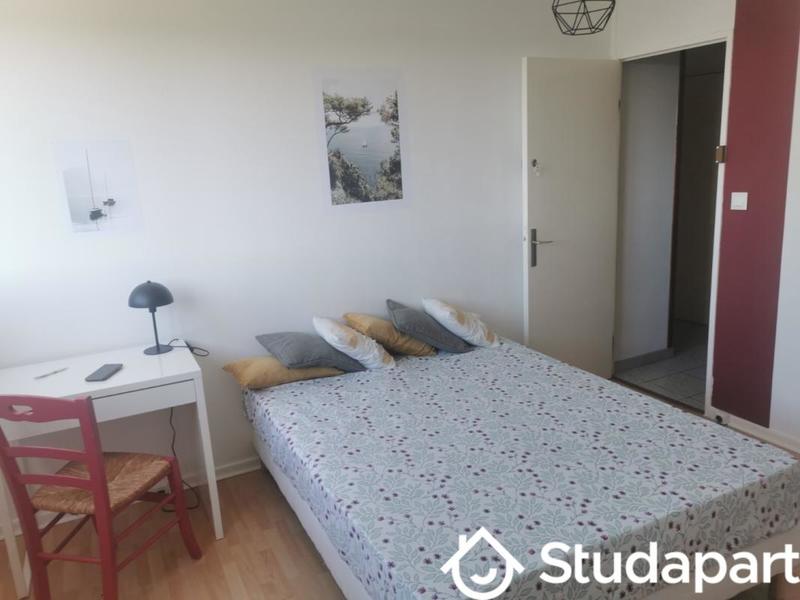 Chambre - 16 m² - 1 pièce